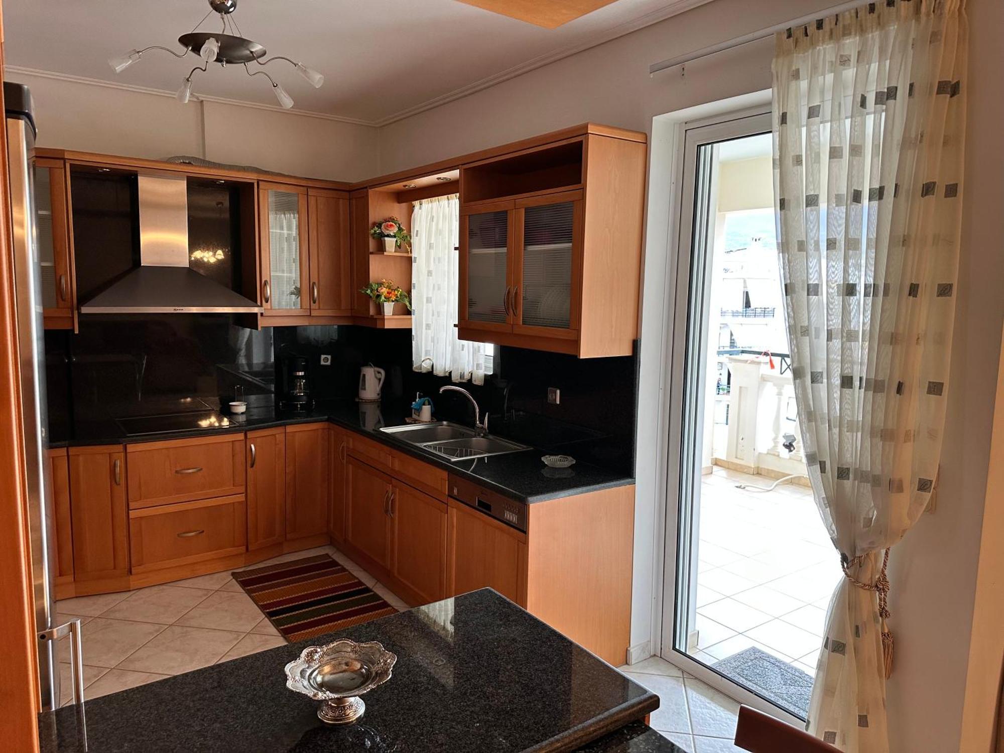 Beautiful Apartment Near The Beach Kalamata Exterior foto